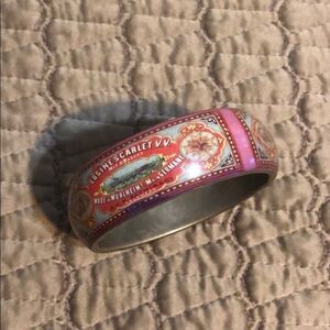 VINTAGE BRASS AND PLASTIC BRACELET COSTUME JEWELRY